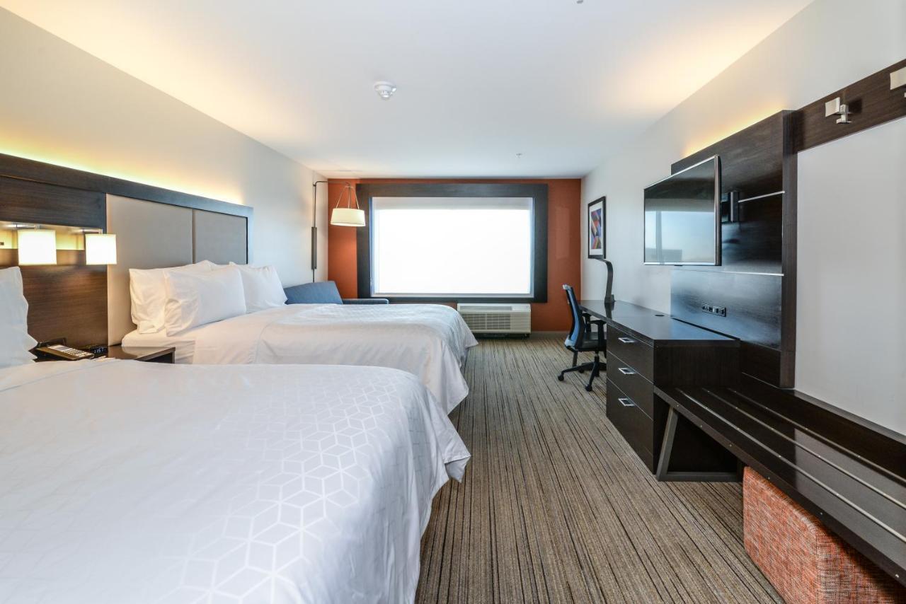Holiday Inn Express Flint-Campus Area By Ihg Bagian luar foto