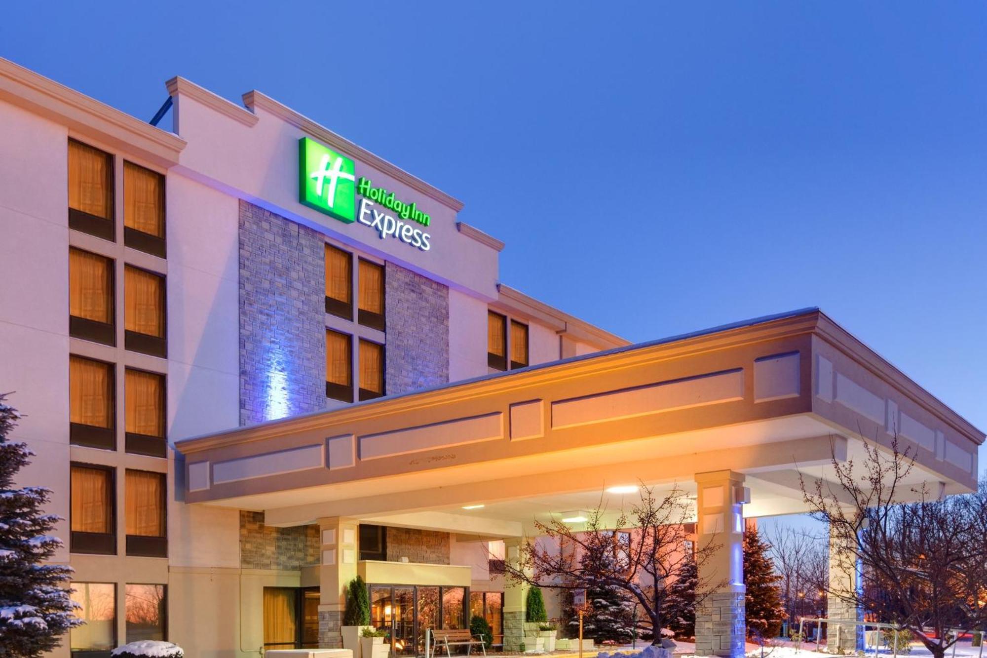 Holiday Inn Express Flint-Campus Area By Ihg Bagian luar foto
